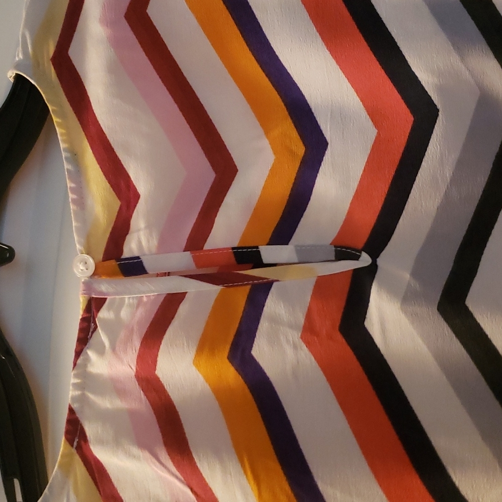 Dress - Picture 10 of 10